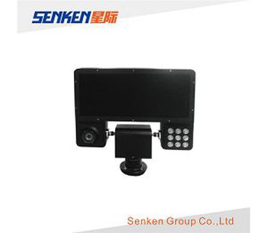 Ökutæki sem er búið til langvarandi hljóðnematæki SQS-800-01C